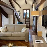Casa Jaqueline Venedik